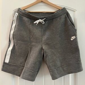 Nike Men's Gray and White Athletic Shorts